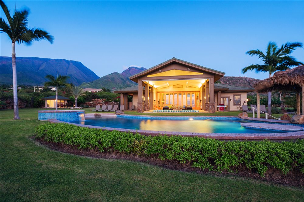 Hotels & Resorts
